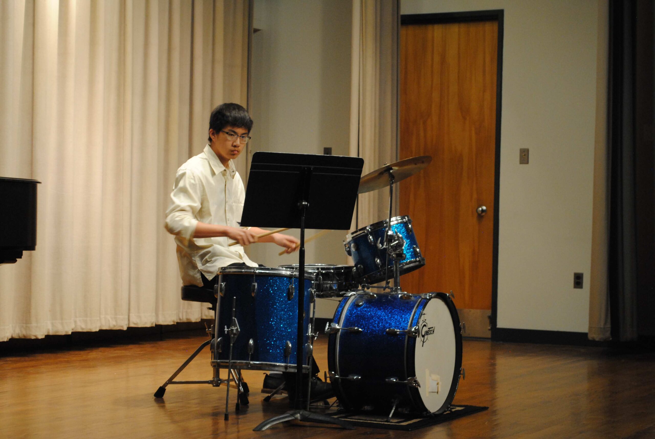 A Settlement Music School student performs at the Kardon-Northeast Branch
